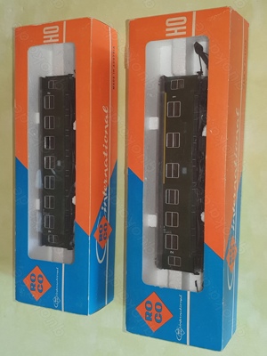 2 x Märklin Loks, 3 Sonderwagons, 2 Roco Wagons Bild 6