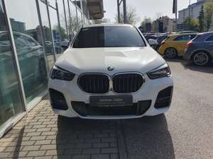 BMW X1 xDrive25e *M-Sport*NAVI*Kamera*LED*Sportsitze Bild 3