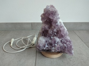 Amethyst-Lampe natürlicher Edelstein Nachtlicht Stimmungslicht Bild 4