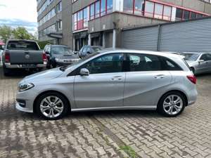 Mercedes-Benz B 180 -Navi-PDC-8 Fach Bereift-Automatik Bild 4