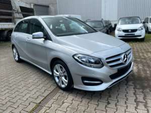 Mercedes-Benz B 180 -Navi-PDC-8 Fach Bereift-Automatik Bild 3