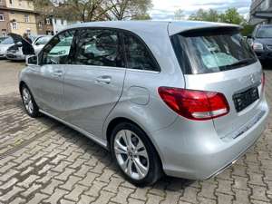 Mercedes-Benz B 180 -Navi-PDC-8 Fach Bereift-Automatik Bild 5