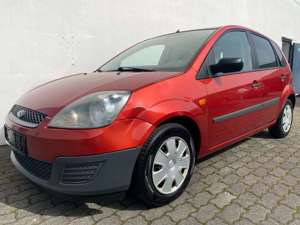 Ford Fiesta 1,3 Klimaanlage/TÜV NEU/TÜV NEU/Gepflegt...