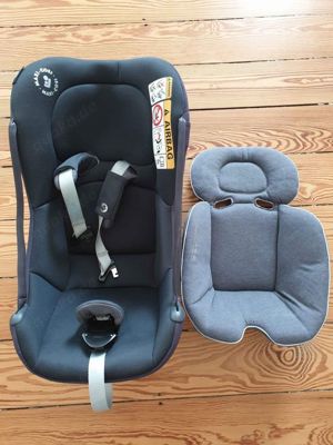 Kindersitz für das Auto (inkl. Base und Newborneinsatz)