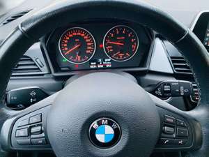 BMW 218 *TOP-Zustand* --8fach bereift-- Bild 5