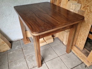Schöner Tisch aus Holz zum Ausziehen zu verschenken Bild 2
