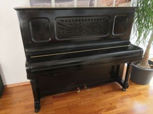 Klavier Steinway & Sons 132K, restauriert