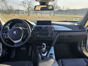 BMW 320 320d Touring xDrive Aut. Luxury Line Bild 3