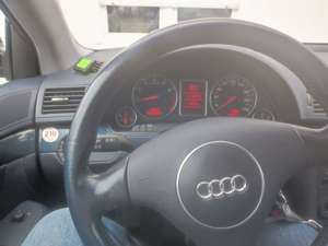 Audi A4 2.0 Bild 1