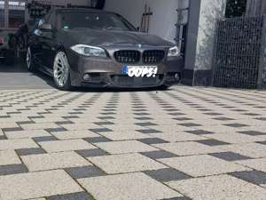 BMW 530 d M Paket Bild 1