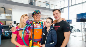 Ballonmodellierer Ballonkünstler für Ihre Feier und Kinderfest Bild 2