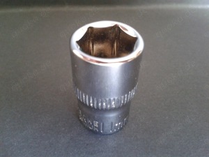 Unbenutzte 0,25 Zoll Steckschlüssel-Nuss 6-Kant Nuss SW 11 mm