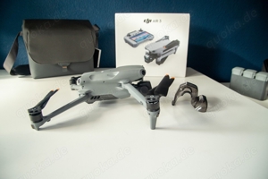 DJI Air 3 Fly More Combo Kameradrohne (mit RC 2 Fernsteuerung) wie Neu ! Top