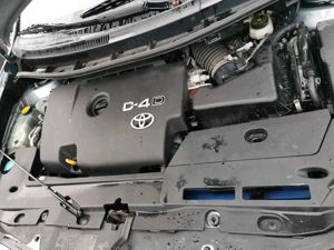 Toyota  auris luna pack Motor 2l d4d 126cv Bild 4