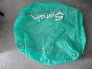 Satch Schulrucksack mit passender Sporttasche und Regenschutz Bild 3