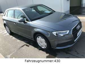 Audi A3 Sportback 35 Automatik *Xenon*Tempo*Park Bild 2
