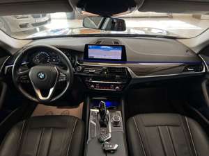 BMW 520 d/Aut/LCP+/ParkDrivAss/Leder/Facelift Bild 3