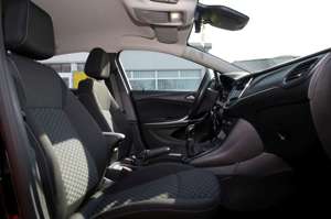 Opel Astra 1.2 Edition Navi DAB+ SHZ PDC Allwetter LM LED Bild 4