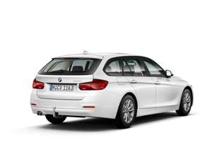 BMW 320 i Touring Advantage LED AHK Panorama HIFI Bild 3