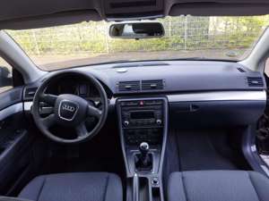 Audi A4 Avant 1.6 Bild 5