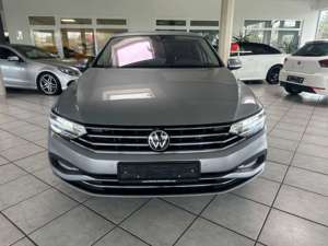 Volkswagen Passat Lim. Business Navi LED Massage AZV 1.Hd Bild 2