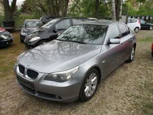 BMW 525 Baureihe 5 Lim. 525d Bild 1