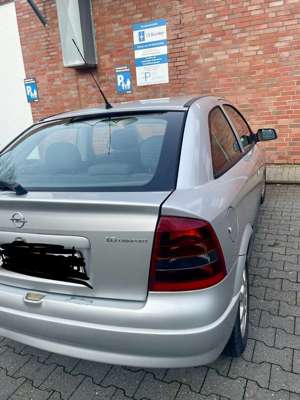 Opel Astra 1.6 Bild 2