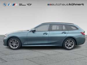 BMW 320 d xDrive Touring Sport Line Laser AHK ACC 1. Hand Bild 2
