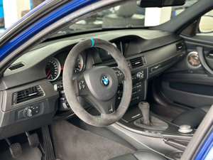 BMW M3 e90 Limousine | SCHALTER | INTERLAGOSBLAU Bild 5