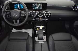 Mercedes-Benz A 180 d Style, Leder,Navi,Park-Assistent,LED,SH Bild 4