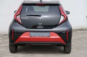 Toyota Aygo X Pulse, Komfort Paket, LED, Smart Conet, Bi-Tone Bild 5