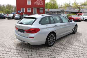 BMW 520 d Touring  Sport Line LED/AHK/8FACH Bild 5