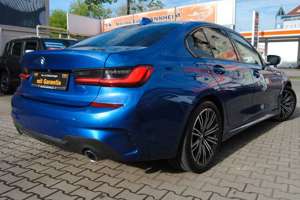 BMW 320 d M Sport Paket ACC SPORT HEAD UP LIVE CP DAB Bild 3