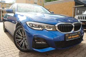 BMW 320 d M Sport Paket ACC SPORT HEAD UP LIVE CP DAB Bild 2