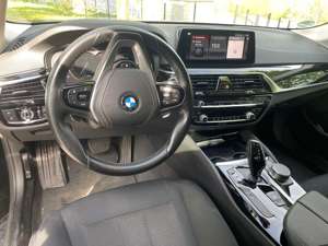 BMW 520 520d xDrive Touring Aut. Ferngesteuertes Parken Bild 5