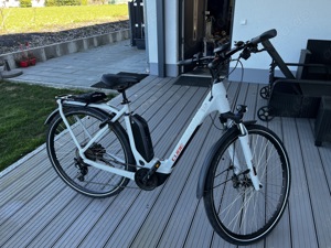 Citybike Damenrad E-bike Cube Touring Hybrid Pro 500 Bild 1