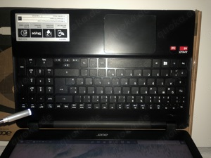 Acer Aspire E 15 Laptop 15,6 Zoll HD fast neu Bild 6