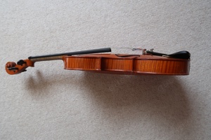 Alte Geige Bild 1