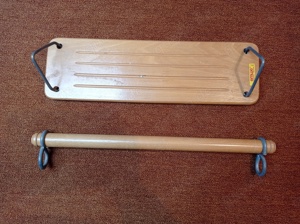 Schaukel,Kinderschaukel,Holz,Garten,spielen,Sport