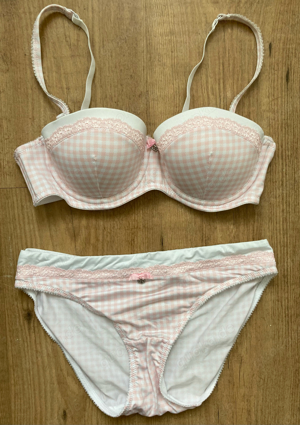 Schicke Dirndlunterwäsche, neu Waldschütz
