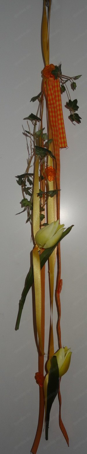 D Dekoration Frühling m Tulpen gelb und farbigen Bändern 78cm kam benutzt gut erhalten  Bastelarbeit