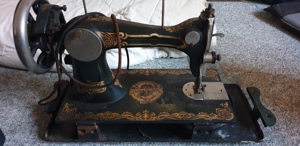 Wunderschöne antike Nähmaschine Nr. 2 ohne Ständer Bild 3