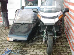 Honda gl 1500 Gespann  mit Doppelsitzer Beiwagen 