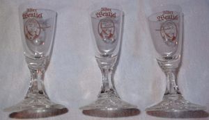 HK Trinkglas 3Stk altes Schnapsglas Alter Mentzel Eichstr. 02 9,8h   5 3,5 sehr gut erhalten   Gebra