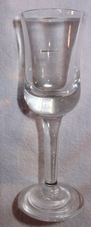 HK Trinkglas altes Schnapsglas 10Fächer Eichstrich 0,1-0,2cl 12,5h4,5 4 gut erhalten Glas alt  Gebra