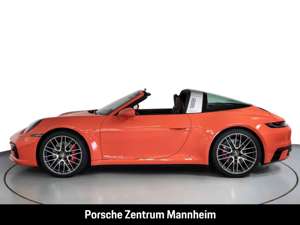 Porsche 992 911 Targa 4S Hinterachs SAGA LIft Bose Chrono Bild 2
