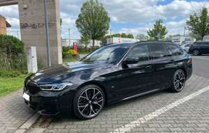 BMW 520 520 d xDrive M Sport*Laser*M-Paket*StHz*LM20“ uv Bild 1