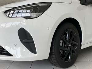 Opel Corsa F 1.2 T Aut. Elegance LED Kamera Shzg PANO Keyless Bild 3