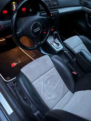Audi S4 Bild 2