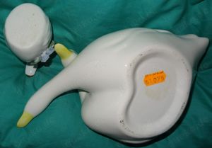 DF Schwanenfigur Schwan 2Stk Porzellan weiß Blumentopf 26x14 h10,5 8,5x6 x H8,2 kaum benutzt einwand Bild 6
